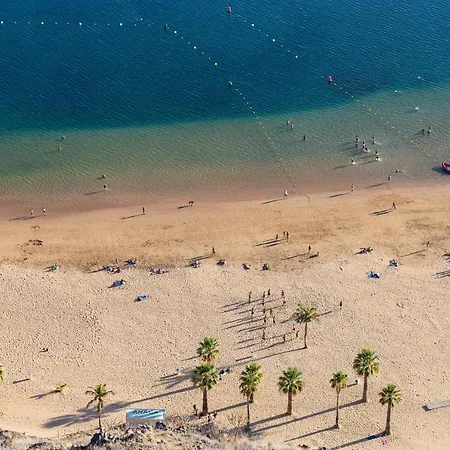 Home2book Elegant Cruz Center