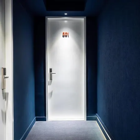 Home2book Elegant Cruz Center