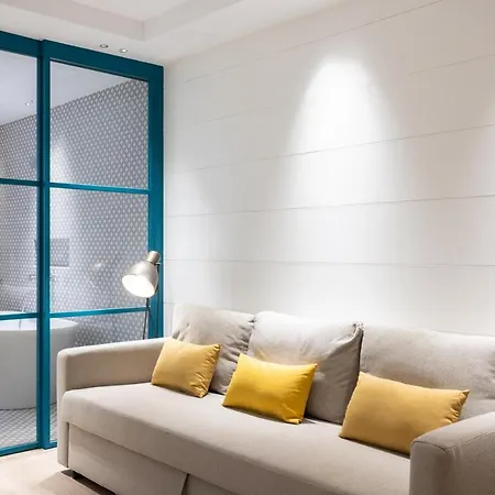 Home2book Elegant Cruz Center דירה