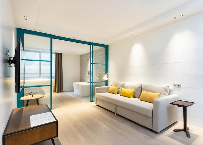 Apartment Home2book Elegant Cruz Center *